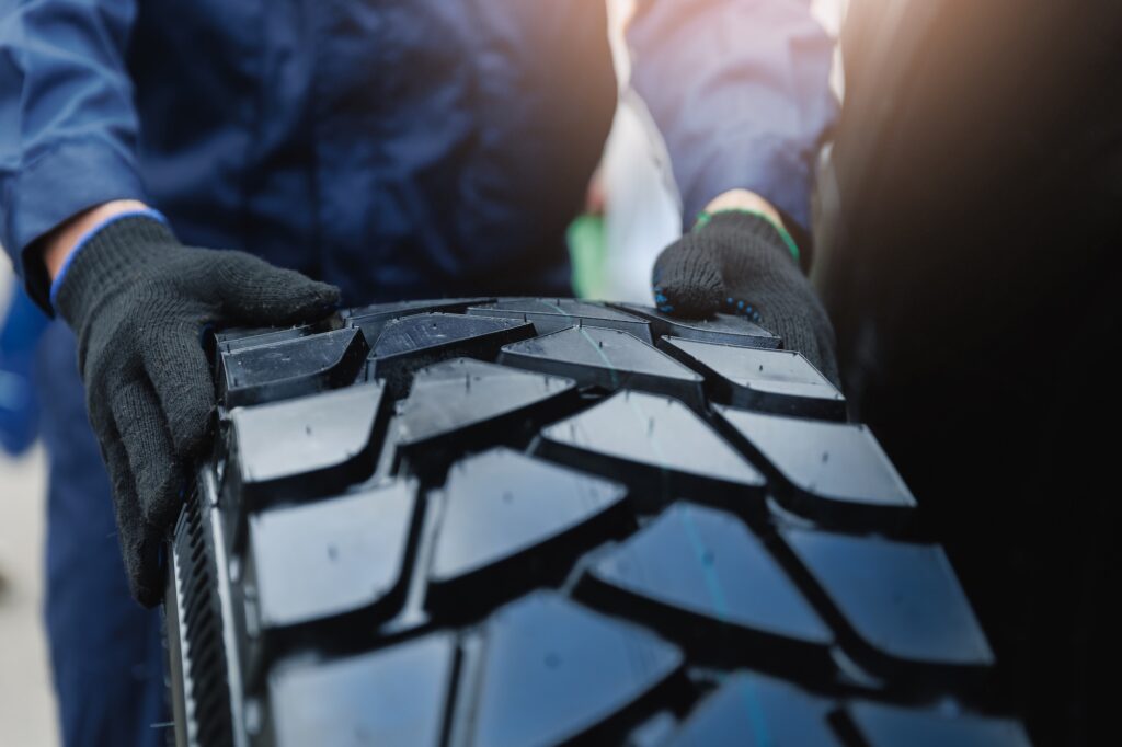 Good Deal Tires and Hydraulics offers emergency roadside assistance services for large construction vehicles, trucks, and commercial vehicles to keep you running smoothly through New York.